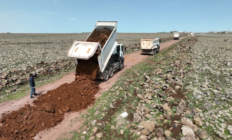 BÜYÜKŞEHİR EKİPLERİ’NDEN VİRANŞEHİR VE HİLVAN’DA YOL ATAĞI