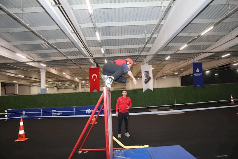 MEMUR ADAYLARI PARKURA ÇIKTI