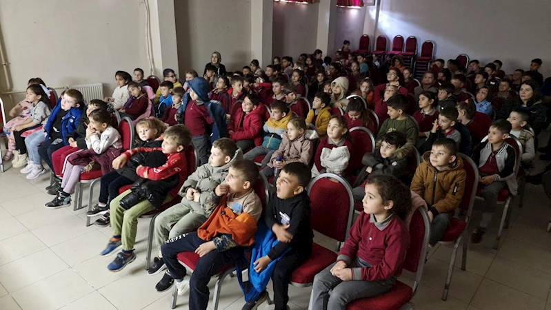 Şehrin dört yanında ‘Bir Hikâye Bin Neşe’