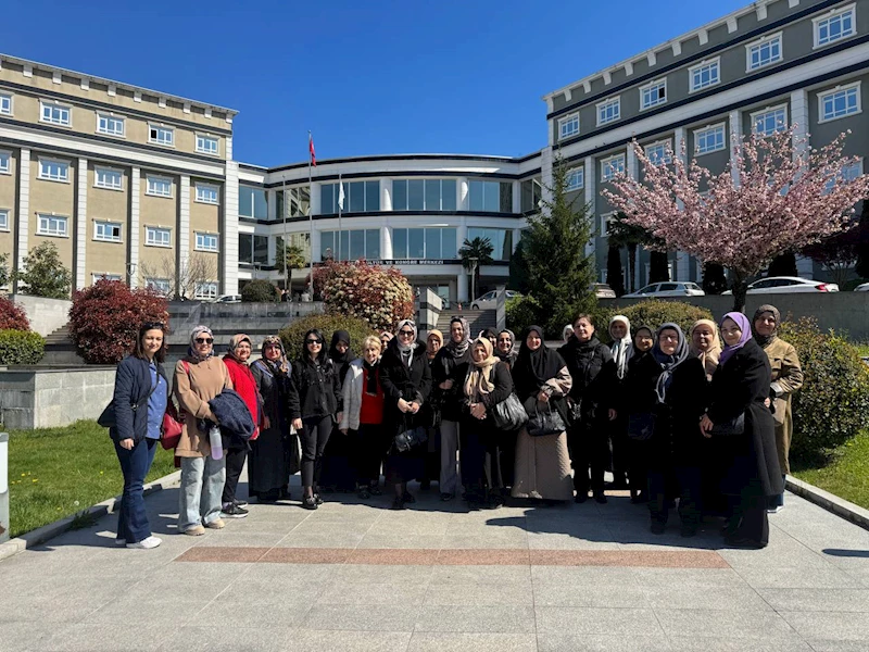 Büyükşehir’in özel çocukları aileleriyle birlikte panelde buluştu