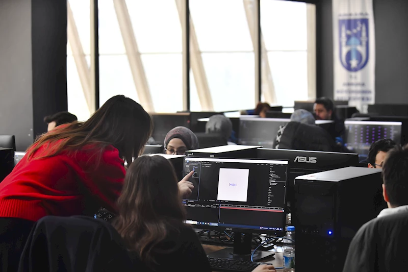 ABB BAŞKENTLİLERİN KARİYER YOLCULUKLARINA DESTEK OLUYOR ANSERA TECHBRİDGE’DE “AKADEMİ ANKARA” EĞİTİMLERİ DEVAM EDİYOR