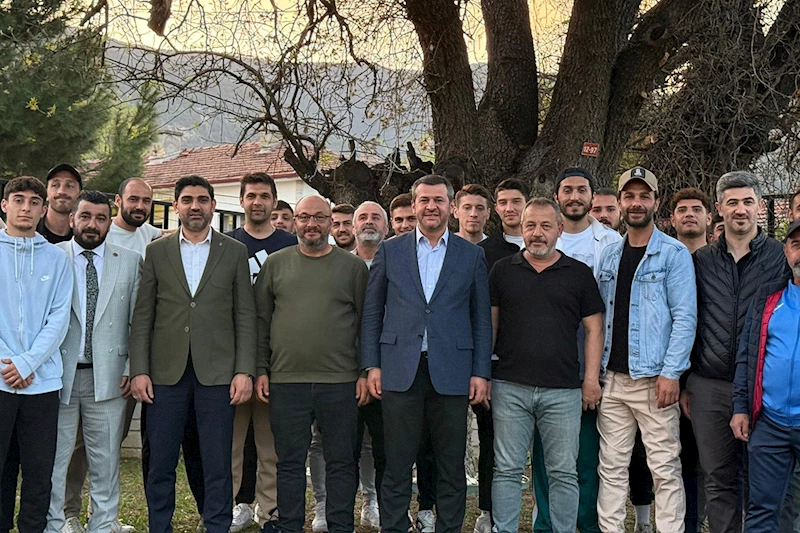 Başkan Çetinkaya, Karabük İdmanyurdu Spor Kulübümüz ile Moral Yemeğinde Bir Araya Geldi