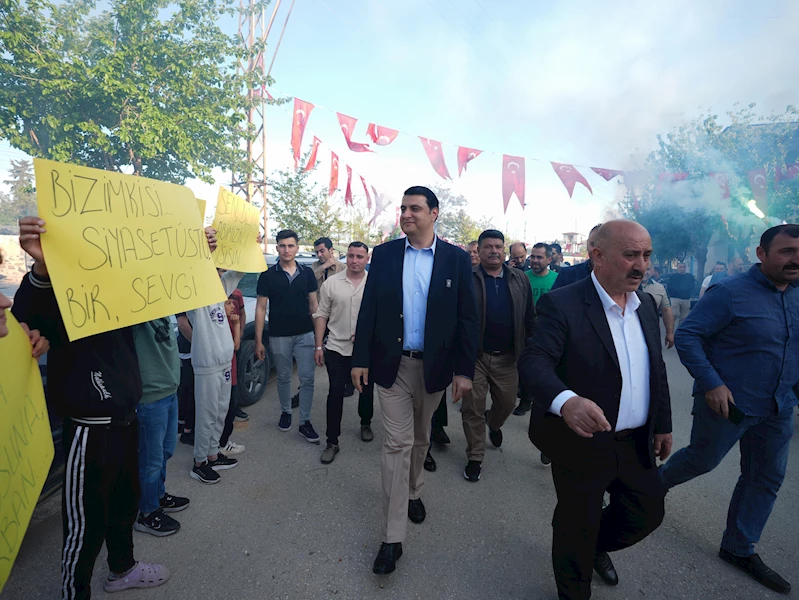 BAŞKAN YILMAZ’A MİTİNG GİBİ KARŞILAMA