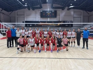 DBB Genç Kadın Voleybol Takımı Türkiye Şampiyonasında
