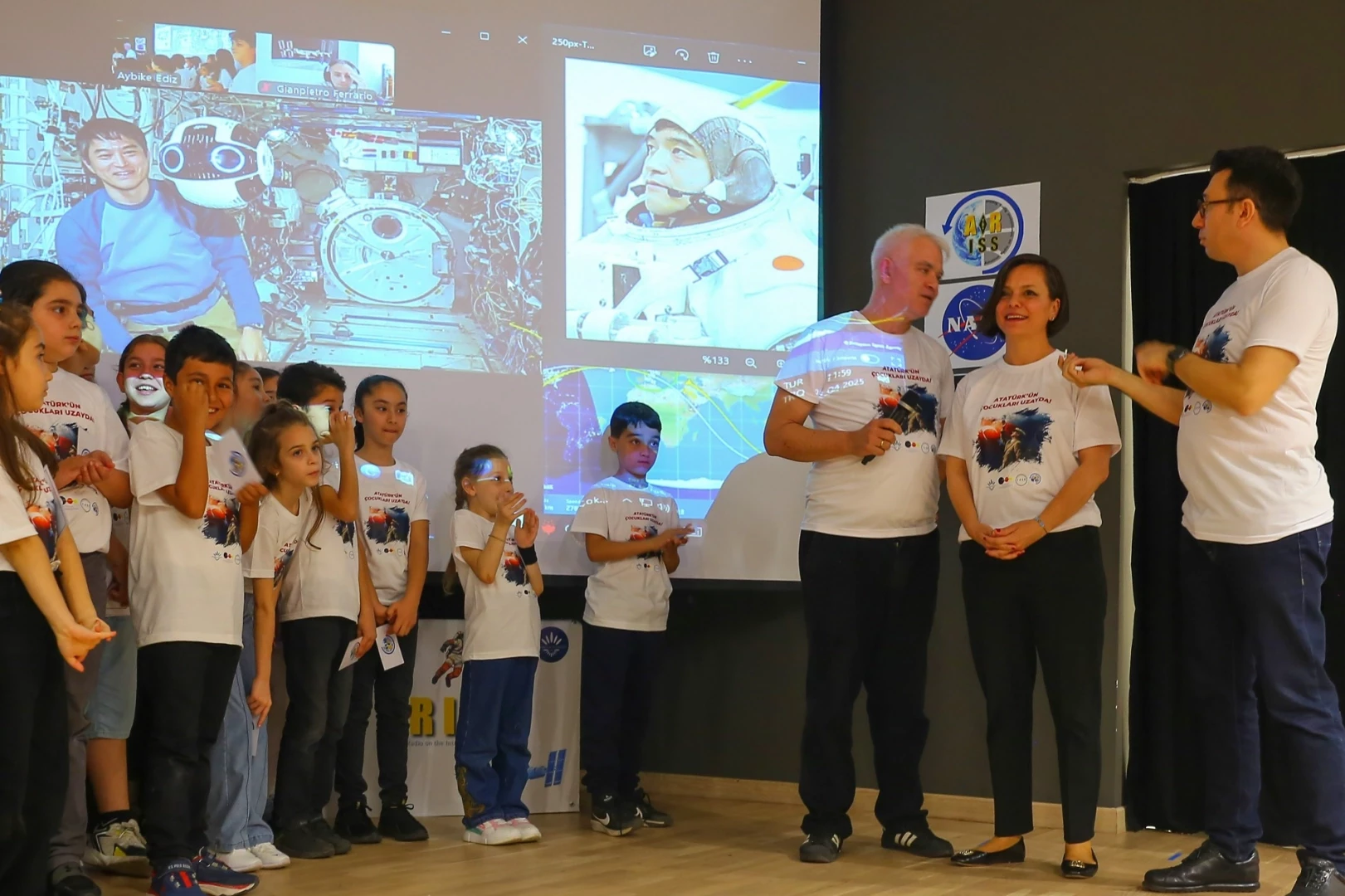 Karabağlar’da Atatürk’ün çocukları uzayla buluştu