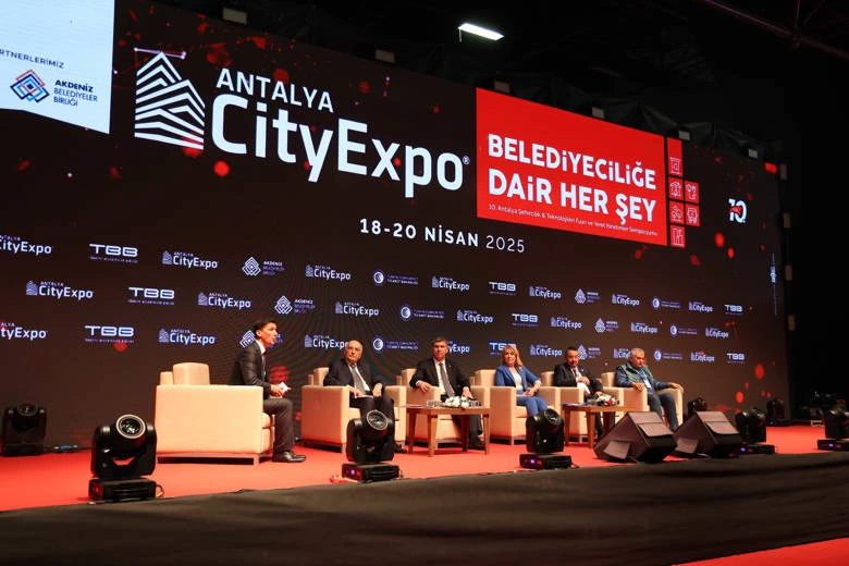 Antalya’da çevre korumada yerel yönetimlerin sorumluluğu ele alındı