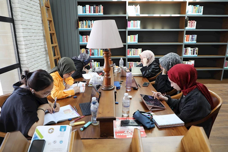 HASAN KILCA’DAN KÜTÜPHANELER HAFTASINDA GENÇLERE İKİ YENİ MÜJDE