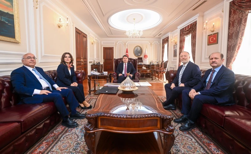 ADALET BAKANI YILMAZ TUNÇ, DEM PARTİ HEYETİYLE GÖRÜŞTÜ