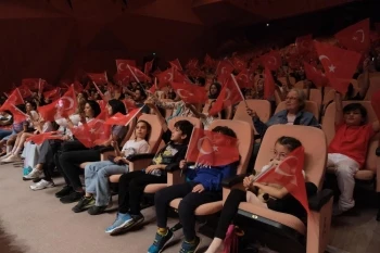 ŞEHİR TİYATROLARINDAN ÇOCUKLARA 23 NİSAN ARMAĞANI