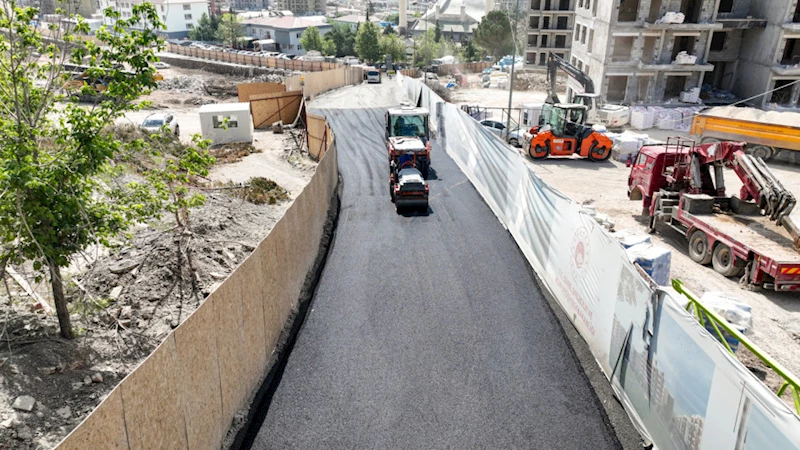 Büyükşehir, Doğukent’te Asfalt Serimine Başladı