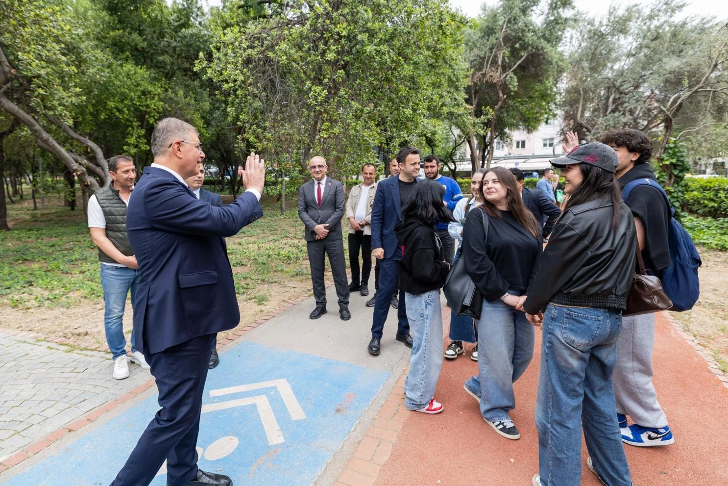 Bucalılardan Hasanağa Bahçesi teşekkürü