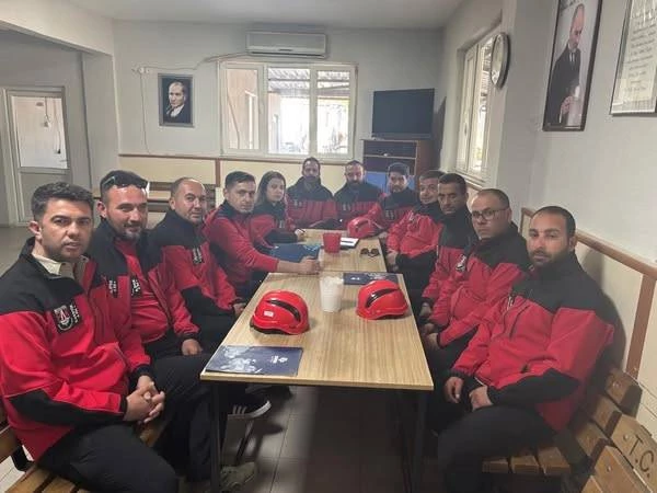 ARAMA KURTARMA EKİBİMİZ HAZIRLIKLARI GÖZDEN GEÇİRİYOR