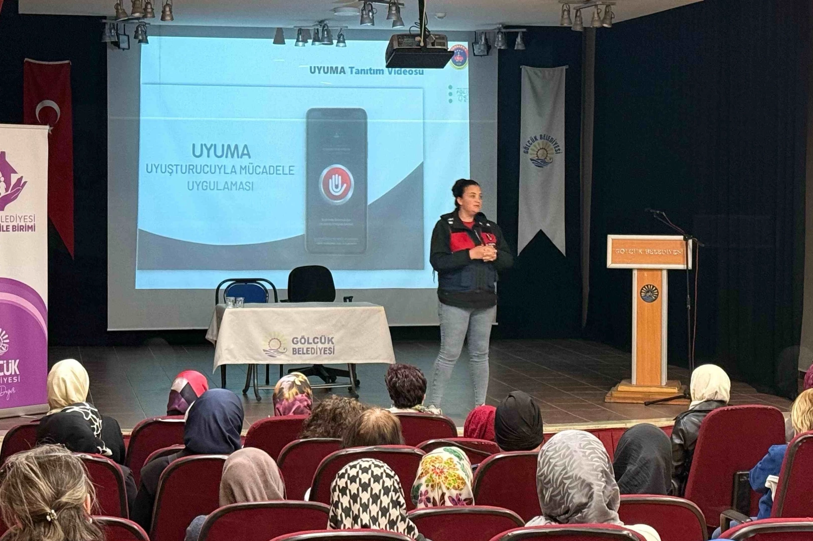 Gölcüklü kadınlara 