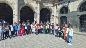 DBB, öğrencileri kentin tarihiyle buluşturuyor