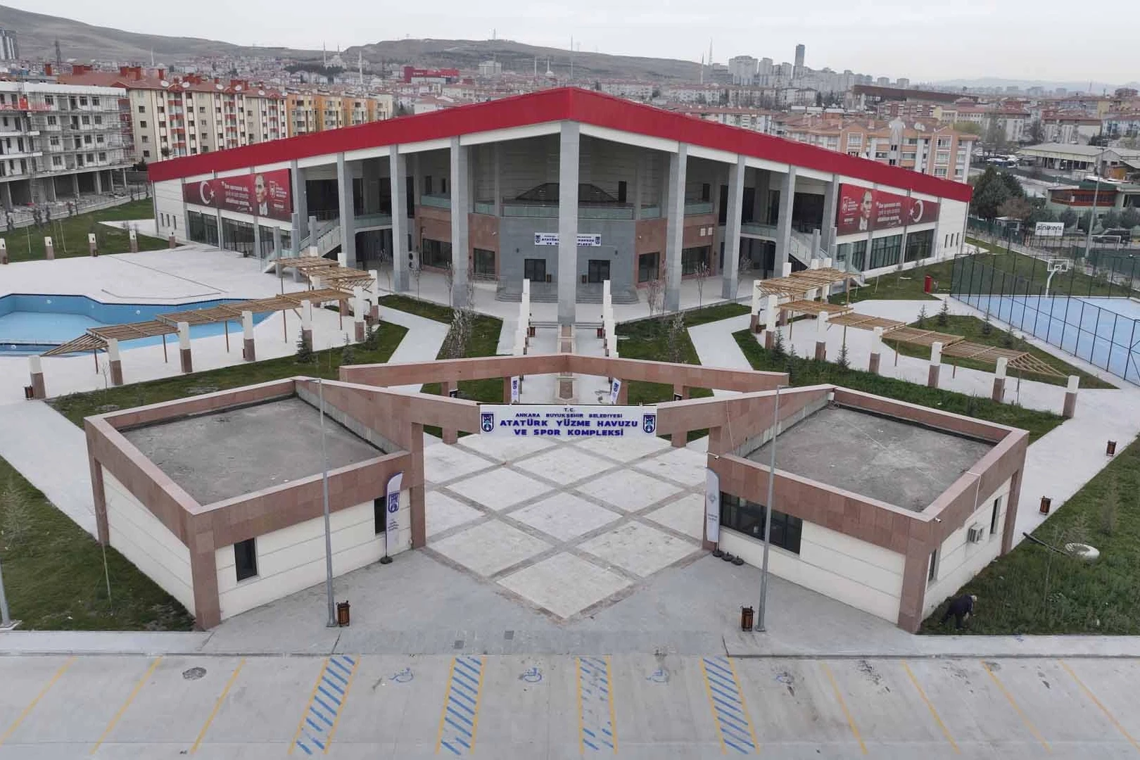 Başkentte atıl spor tesisinde sona doğru