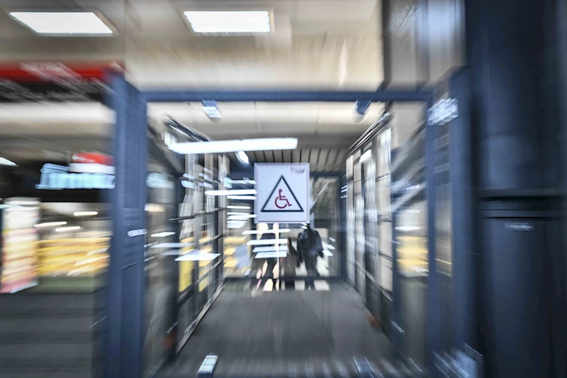 ABB ENGELSİZ BİR BAŞKENT İÇİN ÇALIŞIYOR SIHHİYE VE BATIKENT METROSU ENGELLİ PLATFORMLARI YENİLENDİ