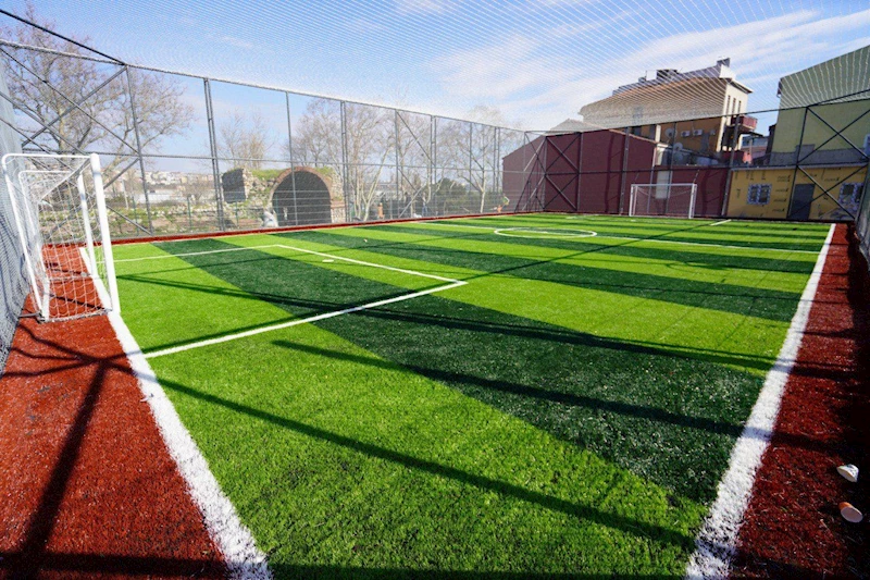 10 futbol, 10 basketbol ve voleybol sahası için ilk adım atılıyor