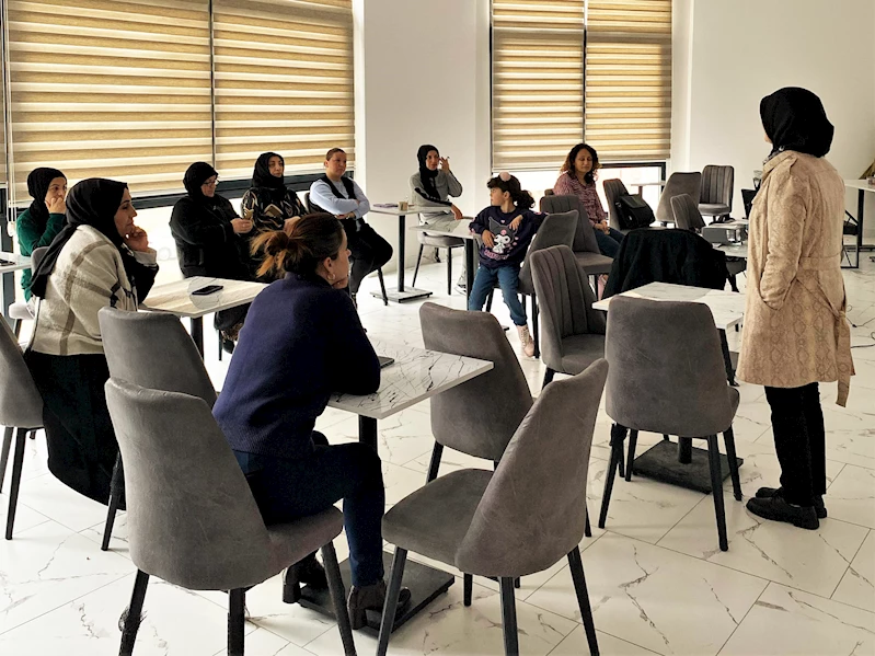 Nene Hatun Kadın Yaşam Merkezinde Kanser ve Otizm Semineri Düzenlendi