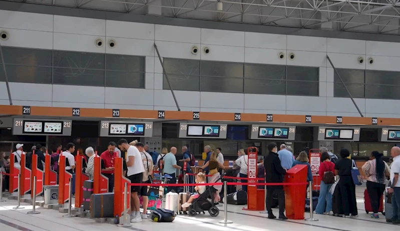 BAYRAM TATİLİNDE İSTANBUL, ESENBOĞA, ANTALYA HAVALİMANLARINDA 2025 YILI YOLCU REKORLARI KIRILDI