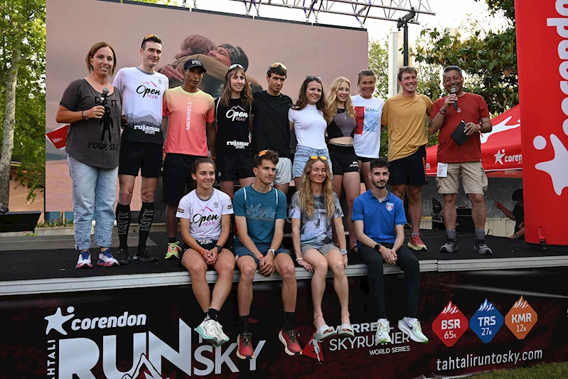 Kemer’de açık hava sineması keyfi