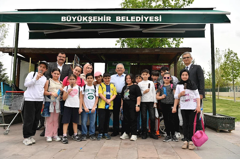 Başkan Büyükkılıç, Hayvanat Bahçesini Ziyaret Etti