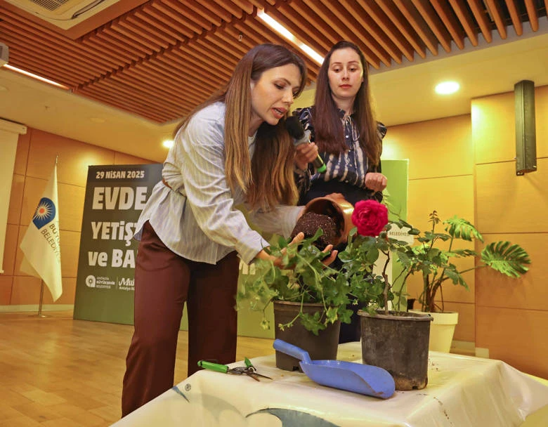 Büyükşehir’den çiçek yetiştiriciliği eğitimi