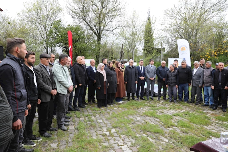 BÜYÜKŞEHİR’DEN ÇİLEK ÜRETİCİLERİNE DESTEK