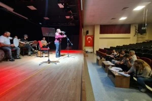 Erzincan’da “Canlı Sesler Türk Halk Müziği Yarışması” Heyecanı Başladı