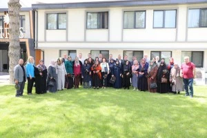 Belediye Başkanımız Sn. Bekir Aksun, Anneler Günü’nde Şehit Anneleri ile bir araya geldi.