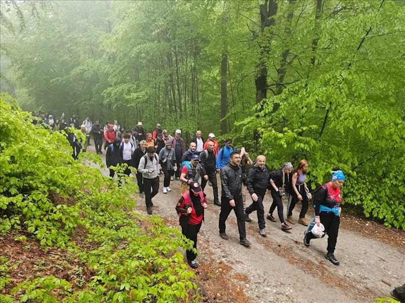 İnegöl’de 19 Mayıs Kutlamaları Doğa Yürüyüşü İle Başladı