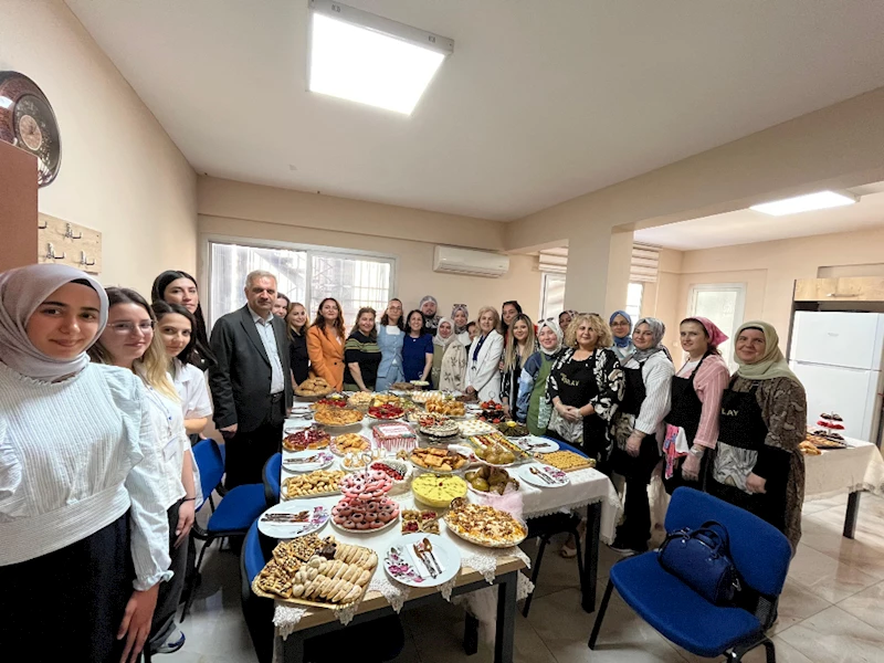 YUNUSEMRE’DE AŞÇILIK KURSİYERLERİNDEN LEZZETLİ FİNAL