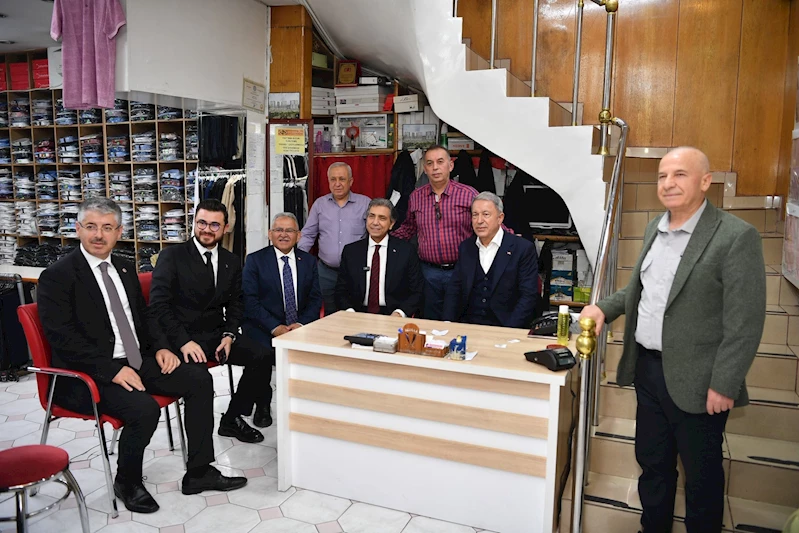 Başkan Büyükkılıç, Genel Başkan Yardımcısı Demir ile Kazancılar Esnafını Ziyaret Etti