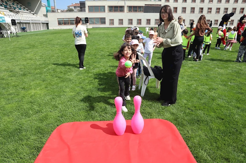 Nilüfer’de miniklerden tatlı mücadele