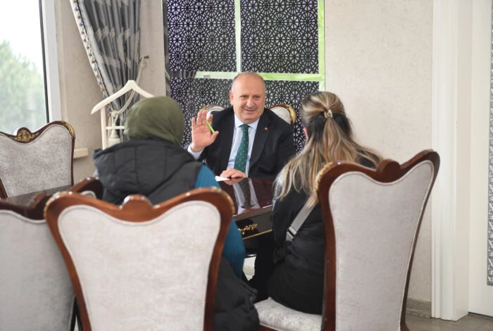 BAŞKAN TAVLI VATANDAŞLARIN TALEPLERİNİ DİNLEDİ