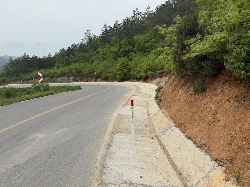 Büyükşehir’den güvenli ulaşım için 2 ilçeye 20 kilometrelik montaj