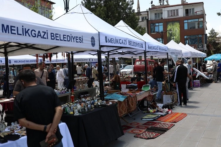 Kayseri Melikgazi Antika Pazarı