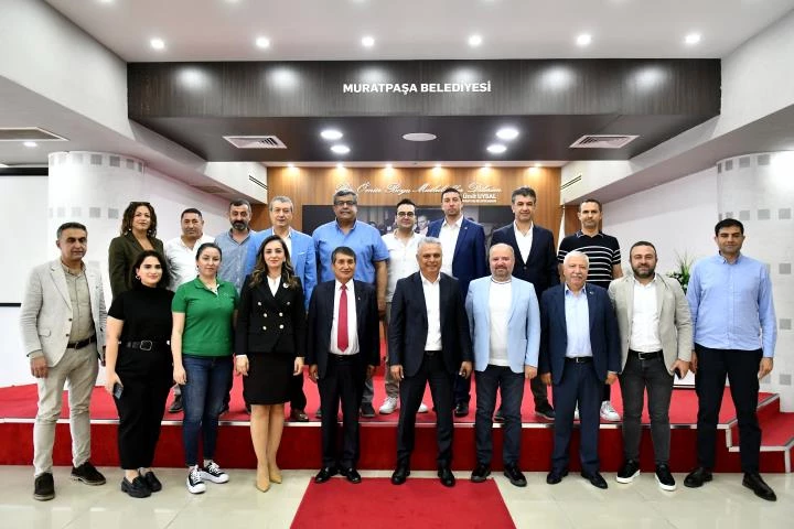 Politika yok bahis var