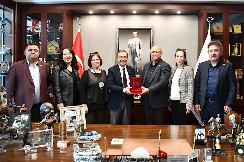 MUHTARLARDAN BAŞKAN ATAÇ