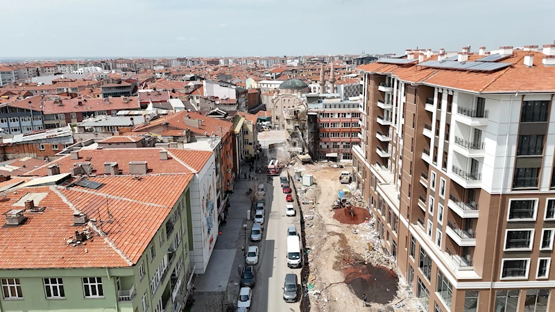 KALEALTI CADDESİNDE GÜVENLİ ULAŞIM İÇİN KENTSEL DÖNÜŞÜM