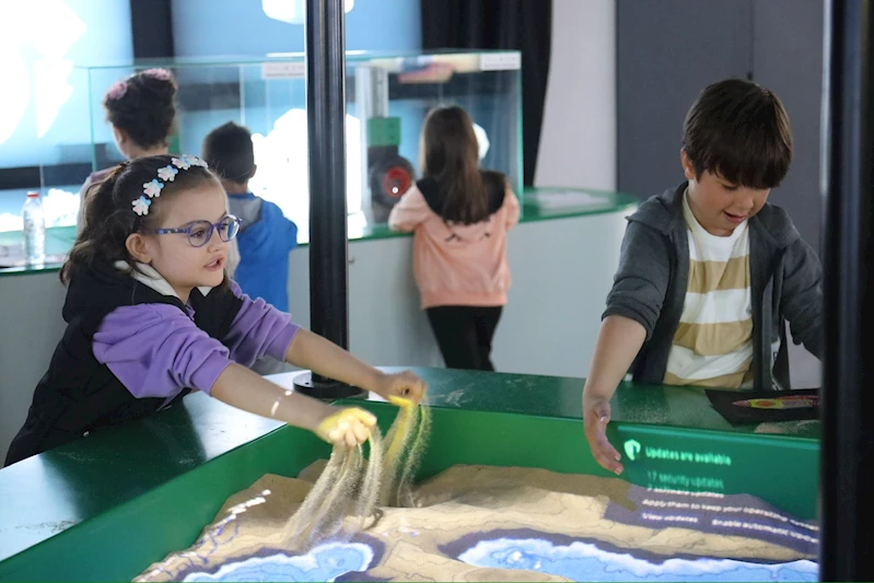 AKSARAY’DA ÇOCUKLAR VE GENÇLER BİLİMLE BULUŞMAYA DEVAM EDİYOR