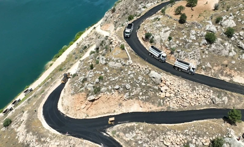 HALFETİ BATIK ŞEHRİN YOLLARI SICAK ASFALTLA BULUŞTU