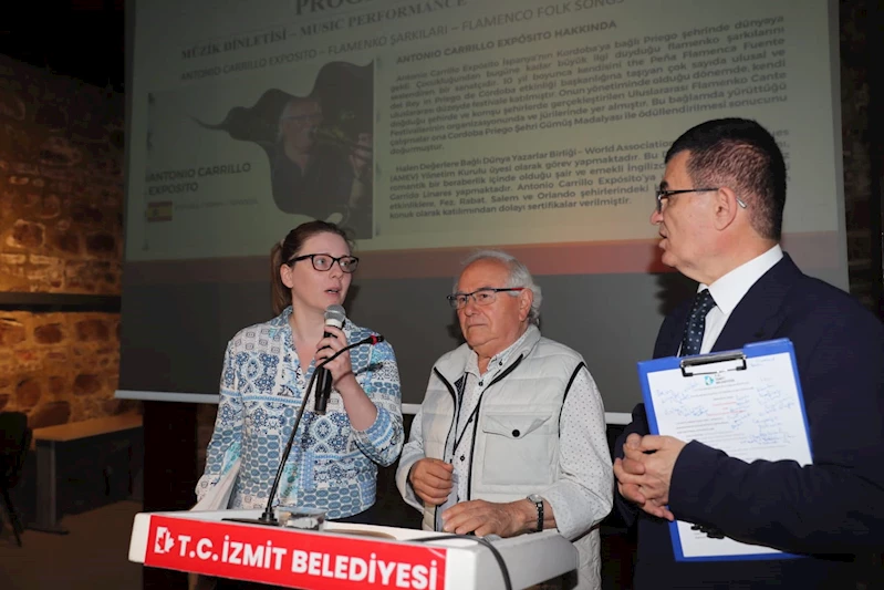 ULUSLARARASI 2.KAPANCA SOKAK FESTİVALİ ŞİİRLERLE BAŞLADI