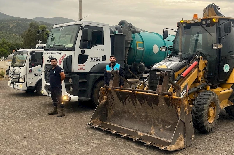 Büyükşehir Ekipleri Sağanak Yağış ve Fırtınaya Karşı Teyakkuzda