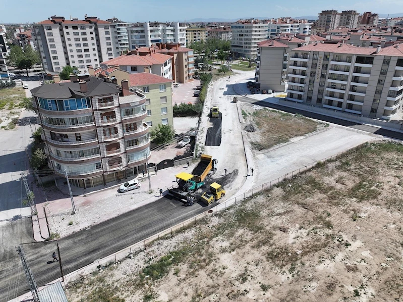 ERENLER VE MENGENE MAHALLELERİ’NE SICAK ASFALT