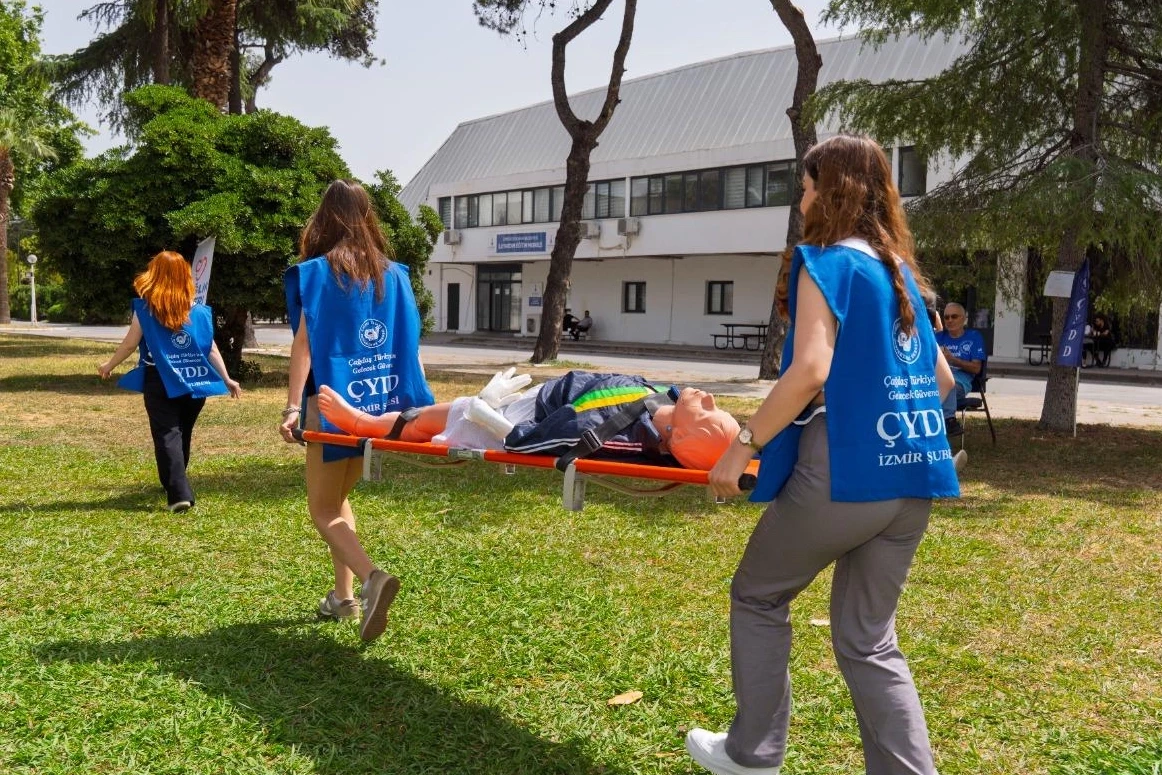 İlk Yardım Uygulama Turnuvası’nda zamanla yarıştılar