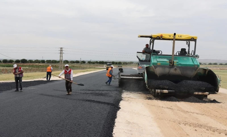 ŞANLIURFA ASRİ MEZARLIK YENİ YOLUNDA ASFALT ÇALIŞMALARI BAŞLADI