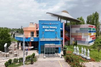 ESKİŞEHİR’DE BİLİM RÜZGÂRI ESECEK  “GÜNÜMÜZDEN GELECEĞE BİLİM YOLCULUĞU” ŞENLİĞİ 16-17-18 EKİM’DE