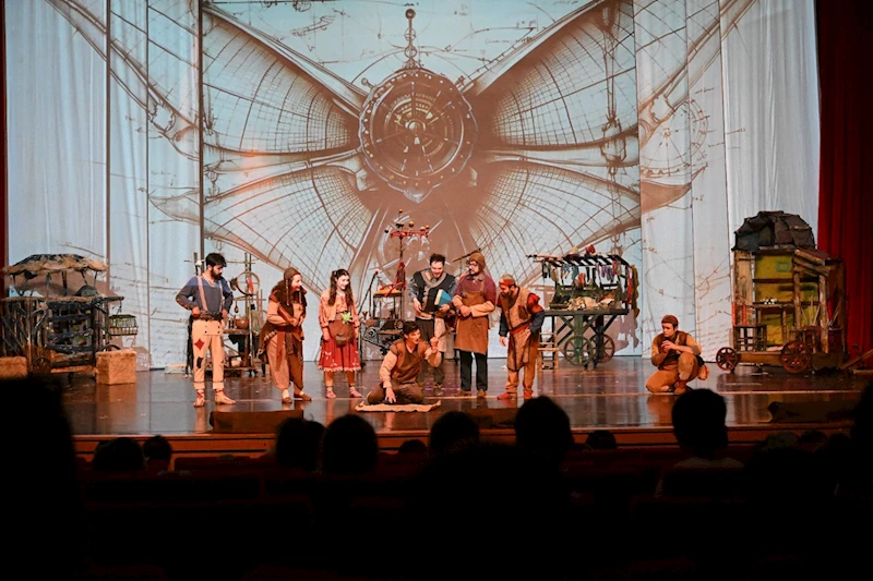 KIRŞEHİR BELEDİYESİ ÇOCUK TİYATROSU FESTİVALİ DEVAM EDİYOR