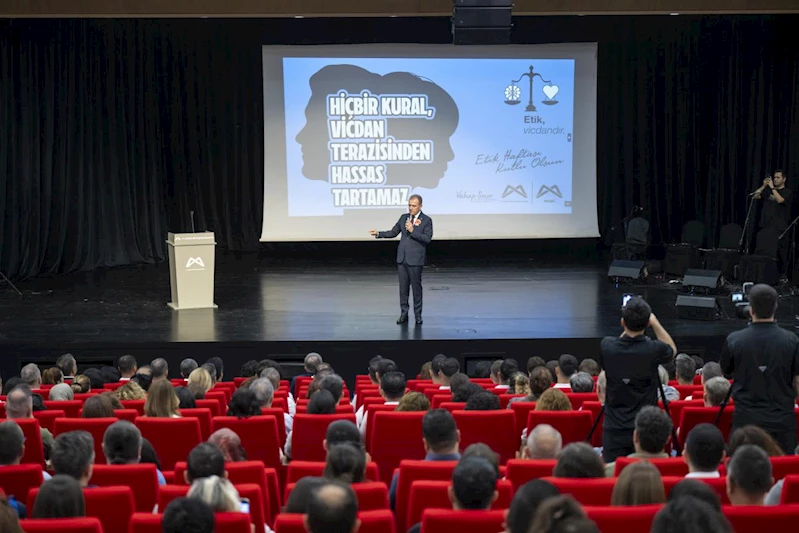 Başkan Seçer, Etik Haftası Etkinliğine Katıldı