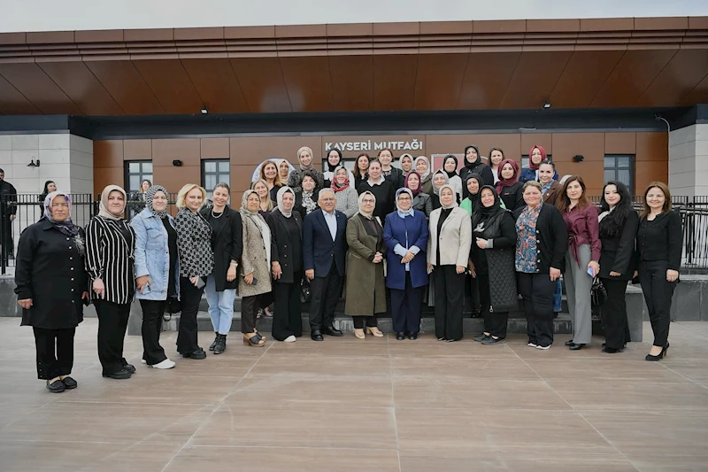 Başkan Büyükkılıç, Mutfağın Maharetli Elleri Kadınlarla Kayseri Mutfağı’nda Buluştu